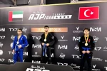 Yakın Doğu Koleji öğrencisi Deniz Turan’dan, AJP Türkiye Jiu-Jitsu Şampiyonası’nda 2 madalya