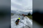 Yanan araca itfaiye müdahale etti 