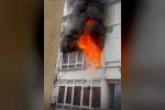 Yangın sırasında patlayan buzdolabı motoru evi harabeye çevirdi