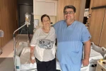 Yaşlı kadın omurga kırığı ameliyatı sonrası yeniden yürümeye başladı
