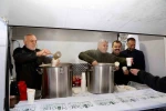 Yeni yılın ilk sabahında namazda buluştular