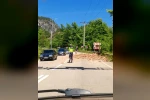 Yola saçılan tuğlalar ulaşımı tek yöne düşürdü