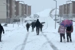Yüksekova nisan ayında karla kaplandı
