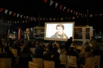 Yunusemre Belediyesinden vatandaşlara açık havada sinema keyfi