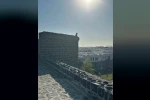 Zabıta ekipleri intihar girişiminde bulunan kadını ikna etti
