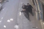Zeytinburnu’nda hırsızlık yapan 3 şüpheli suçüstü yakalandı