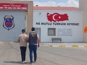 10 yıl hapis cezasıyla aranan hükümlü yakalandı
