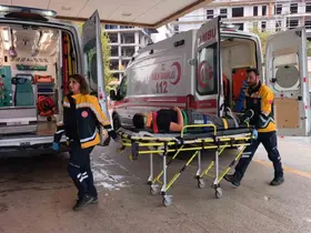 12 yaşındaki çocuk merdiven boşluğuna düştü
