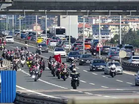 15 Temmuz’un 10’uncu yılında anlamlı kortej: "Bizim çocuklar değil, aziz milletimiz başardı"
