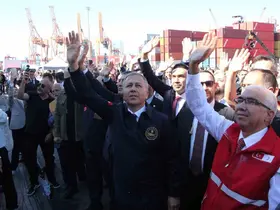 17. İyilik Gemisi, Bakan Yerlikaya’nın katıldığı törenle Gazze’ye uğurlandı
