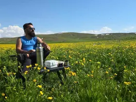 2 bin 800 yıllık tarihin izinde açan sarı çiçekler mest ediyor
