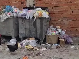 2 haftadır alınmayan çöpler tepki çekti
