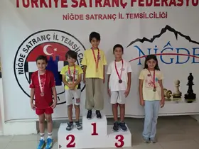30 Ağustos Zafer Bayramı Satranç Turnuvası’nda şampiyonlar belli oldu
