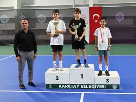 30 Ağustos Zafer Bayramı Tenis Turnuvası’nda final heyecanı