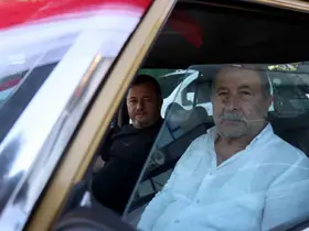 42 yıl önceki gelin arabasıyla düğün gününe yolculuk
