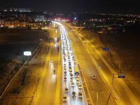 43 ilin geçiş güzergahında hafta sonu trafiği böyle görüntülendi
