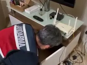 6 ilde vize danışmanlığı operasyonunda 49 kişi gözaltına alındı
