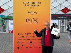 77 yaşındaki Demir Adam Ali Bıdı, Moskova Maratonu’nda Türkiye’yi temsil etti
