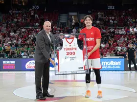 A Milli Erkek Basketbol Takımı, Litvanya’yı farklı yendi
