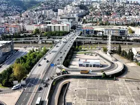 A Takımı gece boyunca çalıştı, sürücüler güne konforla başladı
