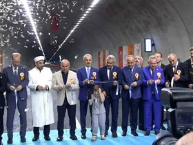 Abdulkadir Uraloğlu: "Çamlıhemşin tüneli ve Ayder yoluyla yıllık 772 milyon lira tasarruf sağlayacağız"

