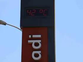 Adana’da termometreler 42 dereceyi gösterdi

