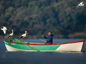 Adem amcanın kayığı hayvanat bahçesi gibi
