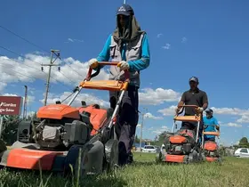 Adıyaman’da park ve bahçelere yaz bakımı
