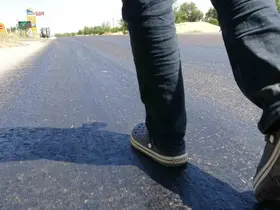 Adıyaman’da sıcak hava asfaltı eritti
