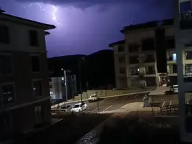 Adıyaman’da şimşekler geceyi aydınlattı
