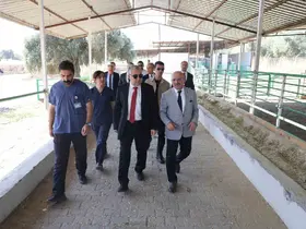 ADÜ Rektörü Kent, Ziraat Fakültesi’nde incelemelerde bulundu
