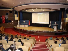 ADÜ’de öğrencilere yönelik oryantasyon ve bilgilendirme programları devam ediyor
