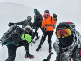 Ağrı Dağı’na eksi 20 derecede tırmandılar
