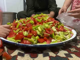 Ağrı’da yaz sebzeleri kış sofralarına hazırlanıyor
