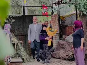 AK Parti heyeti şehit ailesi ile bir araya geldi
