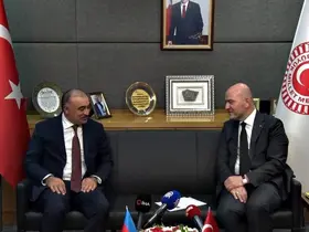 AK Parti İstanbul Milletvekili Soylu, Azerbaycan Ankara Büyükelçisi Memmedov’u kabul etti
