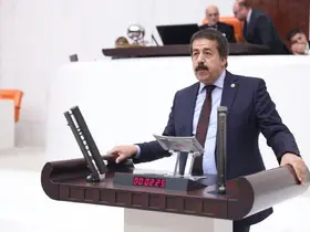AK Parti Milletvekili Fırat’ın, ‘laiklik’ tartışması yorumu
