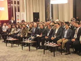 AK Parti Sözcüsü Ömer Çelik ve Bilal Erdoğan Şanlıurfa’da gençlerle buluştu
