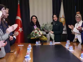 AK Parti’de devir teslim: Nilhan Ayan göreve başladı
