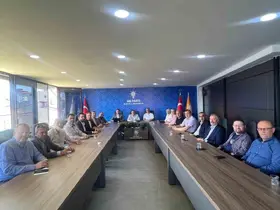 AK Parti’de yol haritası masaya yatırıldı
