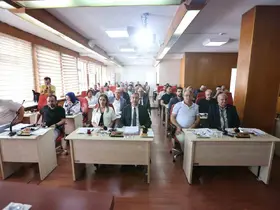 AK Parti’den açılış öncesi CHP lideri Özel’e çağrı
