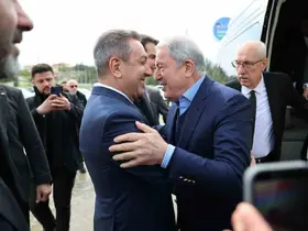 Akar’dan Başkan Dere’ye övgü dolu sözler
