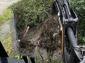 Akçakoca’da tıkanan menfezler temizlendi
