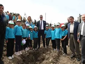 Akdam’da 1000 fidan toprakla buluştu
