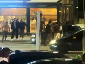 Aksaray’da gençlerin trafik kavgası kamerada
