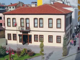 Akşehir Batı Cephesi Karargahı Müzesi’nde bakım onarım çalışması başladı
