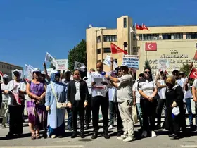 Aküzüm, işten çıkarılan işçiler ile bir araya geldi
