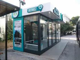 Akyazı’da ilk ’Akıllı Durak’ hizmete girdi
