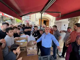 Alaplı’da yüzlerce vatandaşa aşure ikramı

