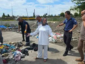 Altın dolu çantasını yol kenarına bırakıp evine çıktı, döndüğünde hayatının şokunu yaşadı
